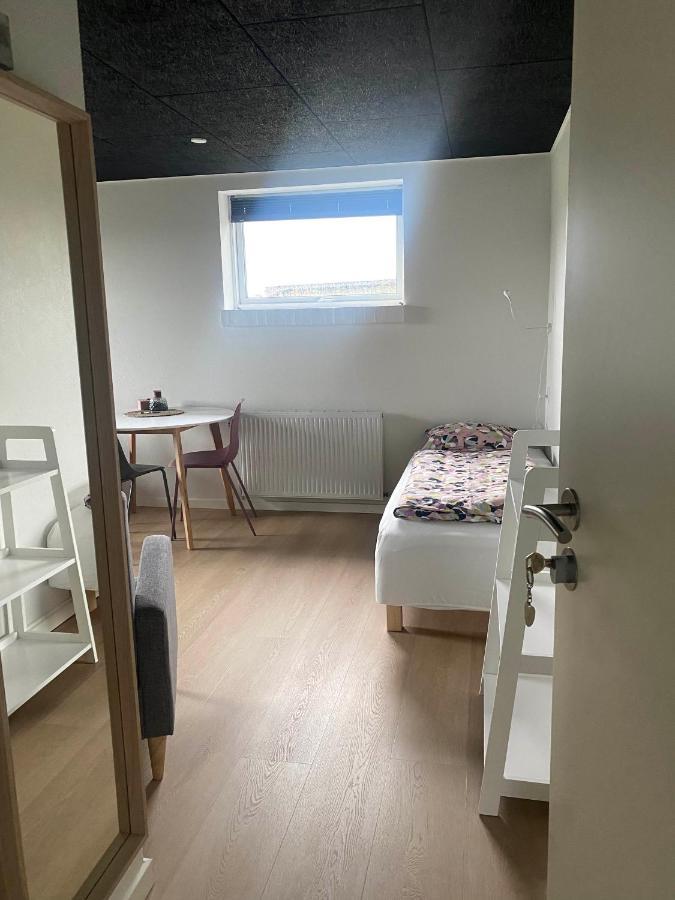 Tornby Guesthouse (Adults Only) Hirtshals Bagian luar foto